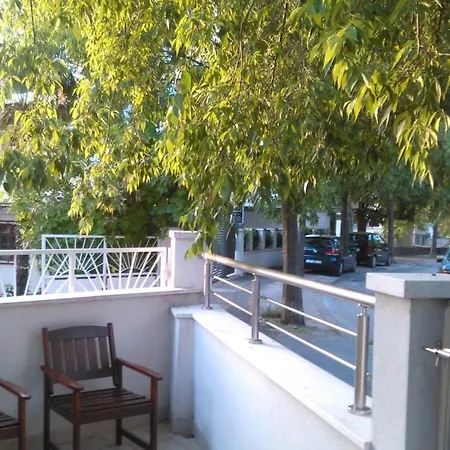 With A Parking Space - 16840 * 스플리트