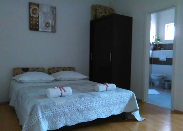 With A Parking Space - 16840